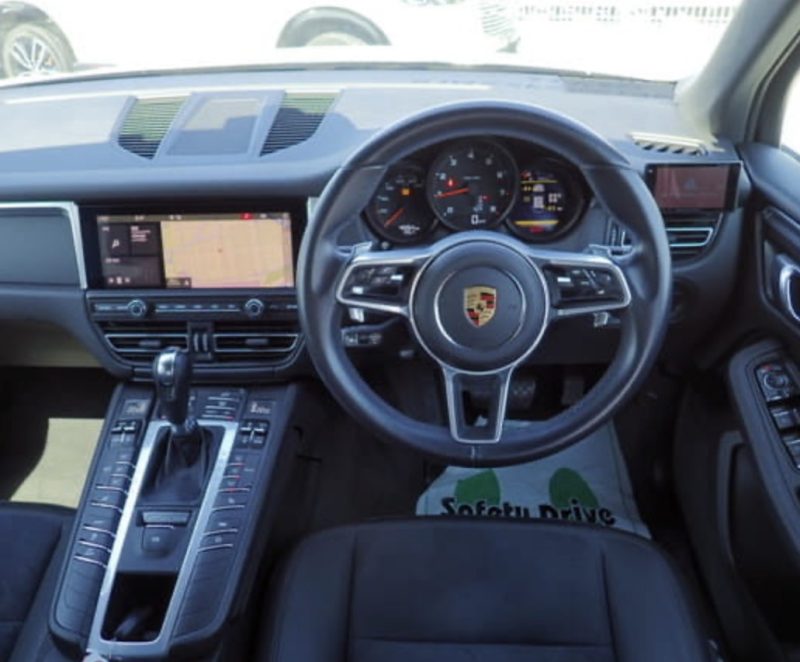 Porsche MACAN - photo 9