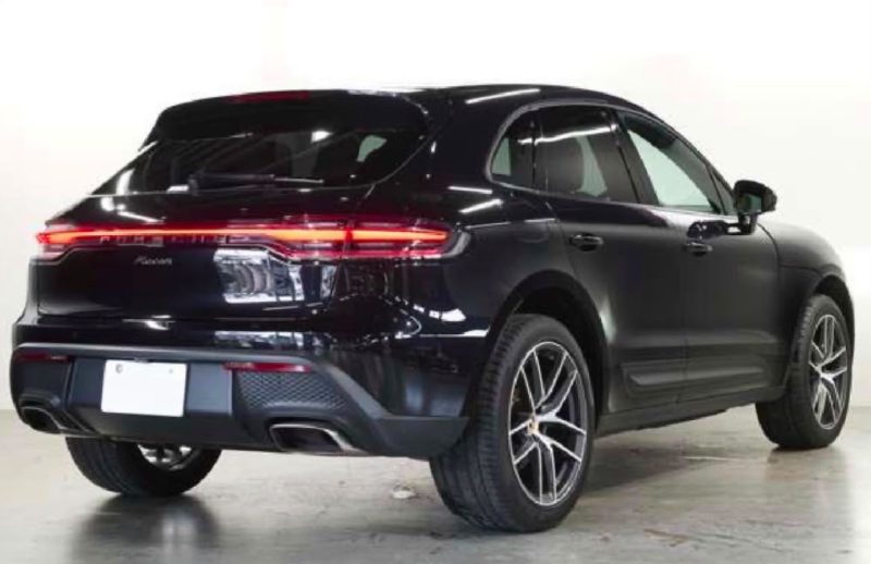 Porsche MACAN - photo 2