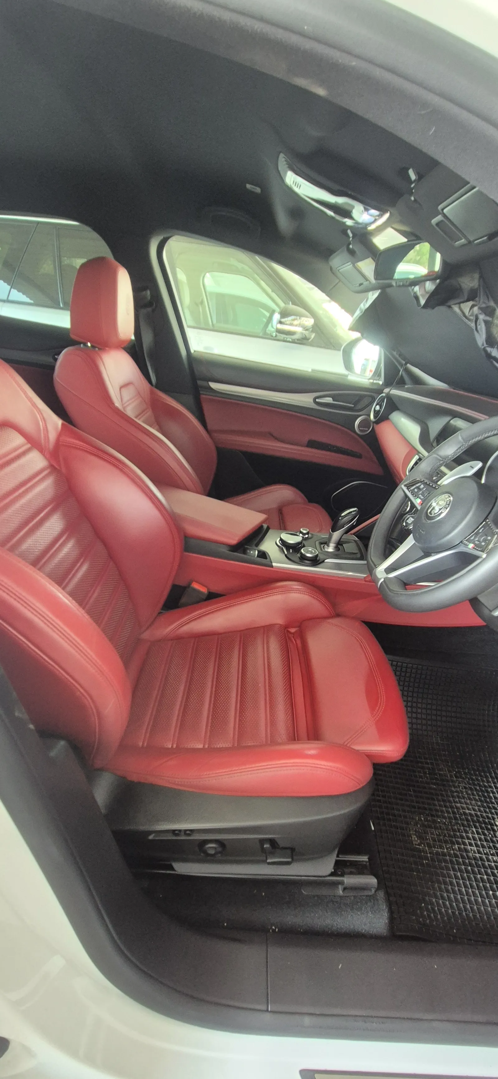 Alfa Romeo Q4 STELIVO - photo 4