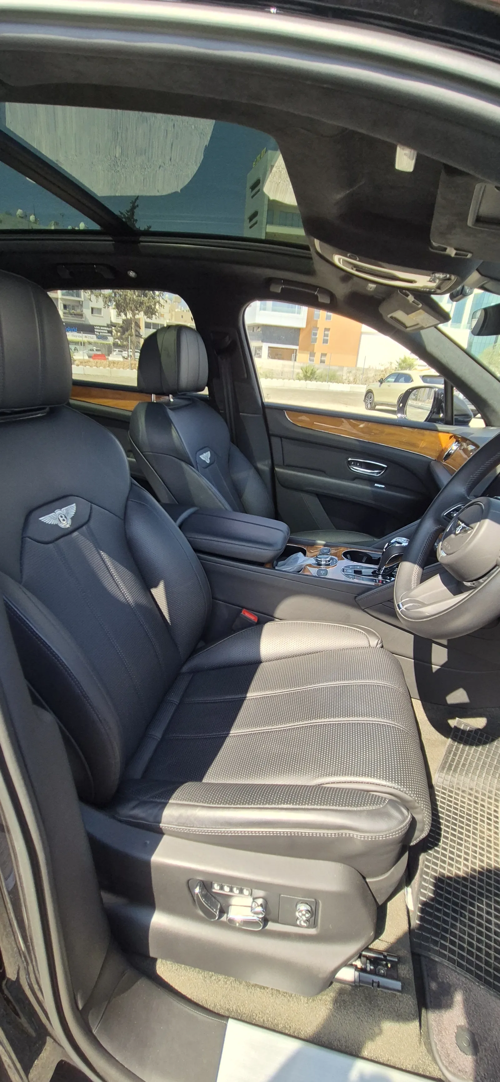 Bentley Bentayga - photo 6