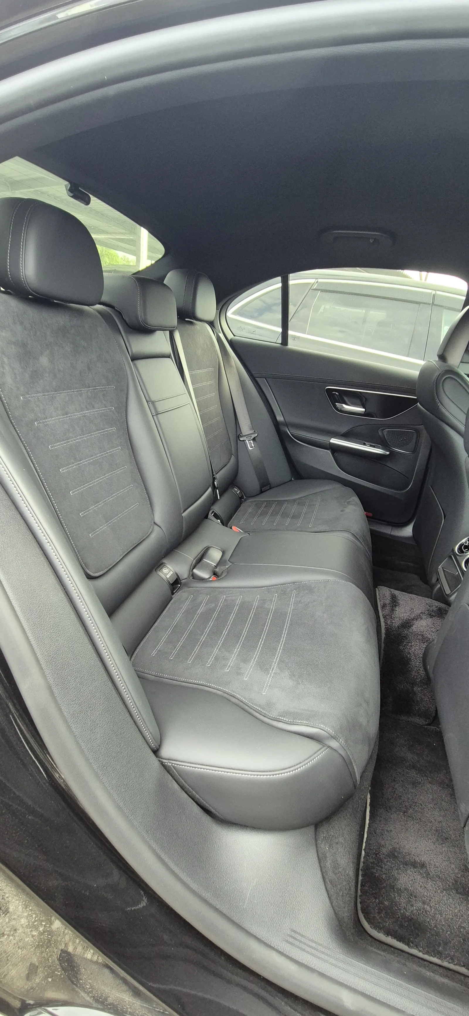 Mercedes-Benz C220d - photo 6