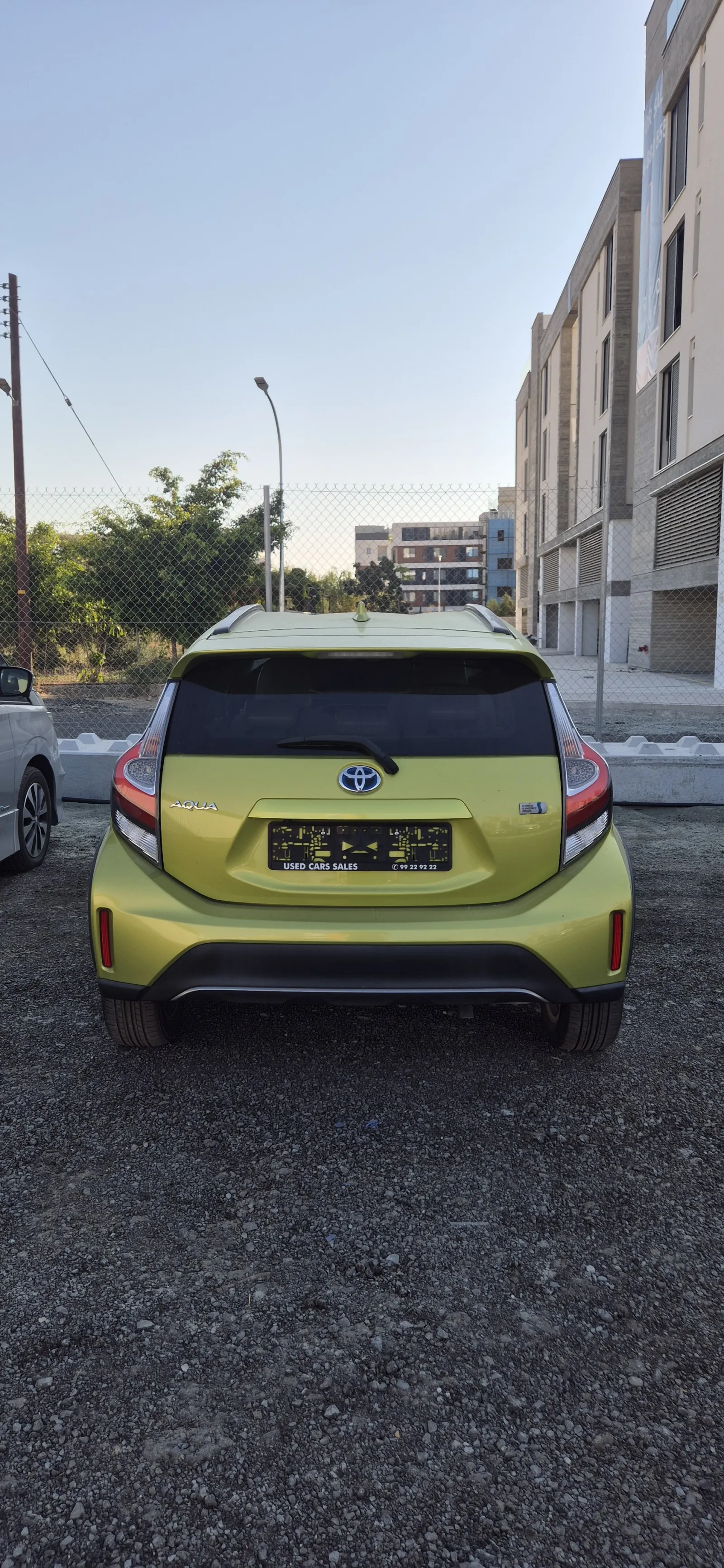Toyota Aqua - photo 6