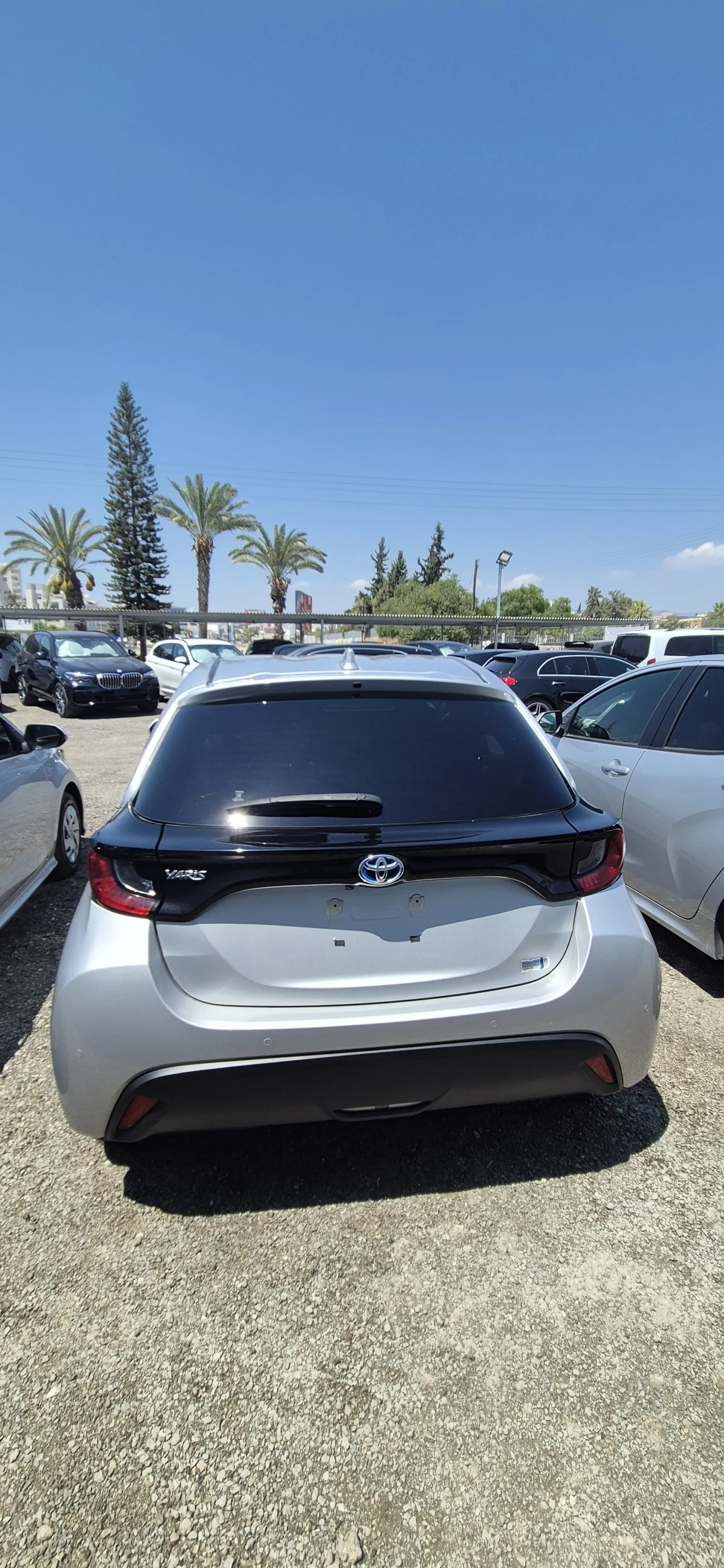 Toyota Yaris - photo 2