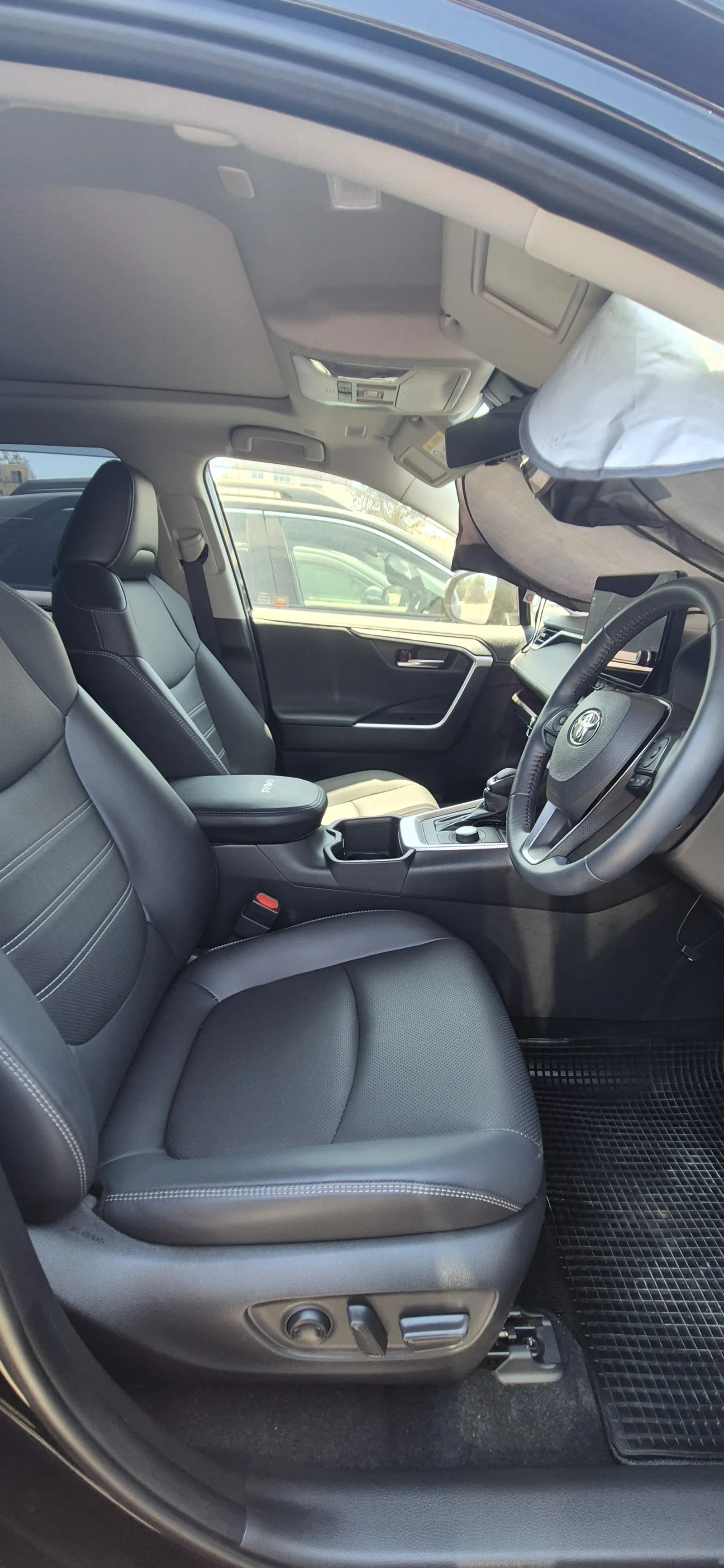 Toyota RAV 4 - photo 5
